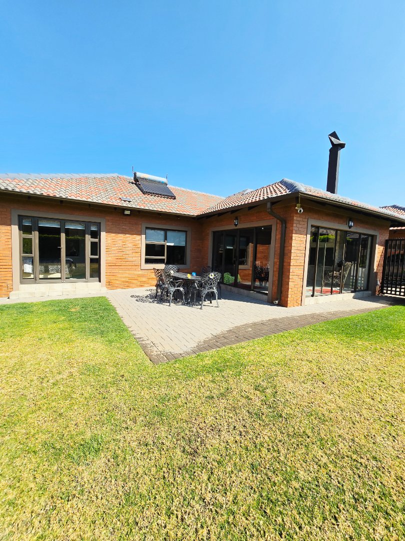 3 Bedroom Property for Sale in Wilkoppies North West